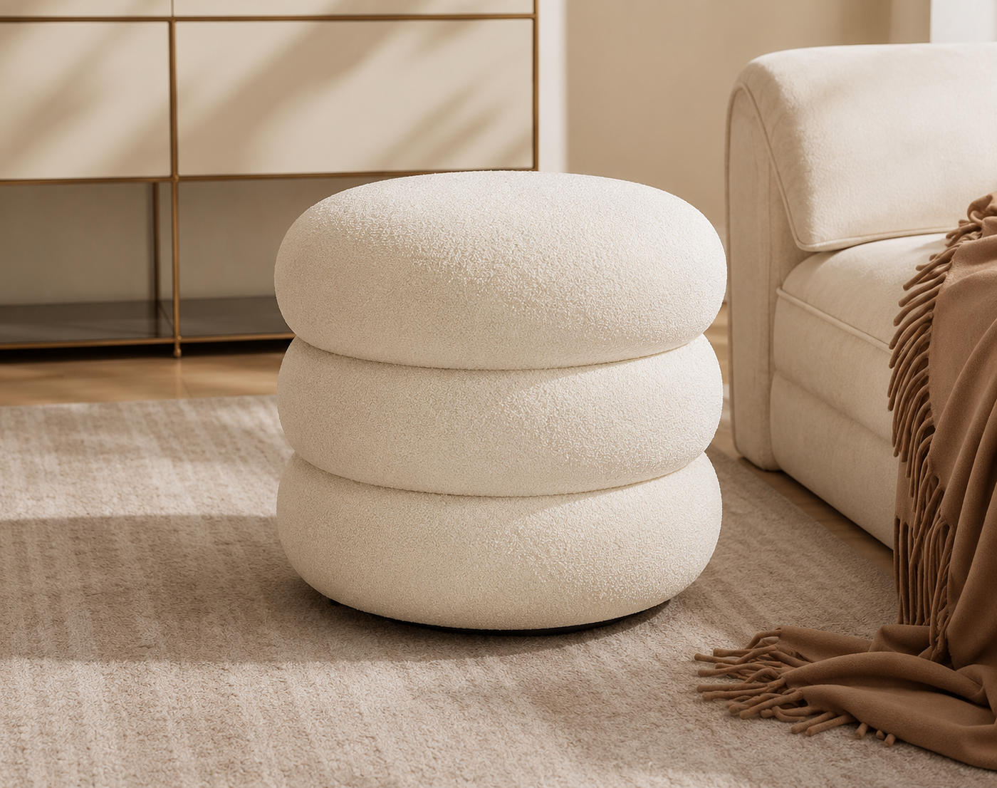 Tiered round stool in white